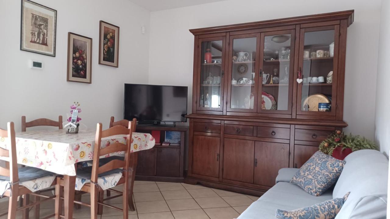 Appartamento A Prato "Gesi" Holiday House ภายนอก รูปภาพ